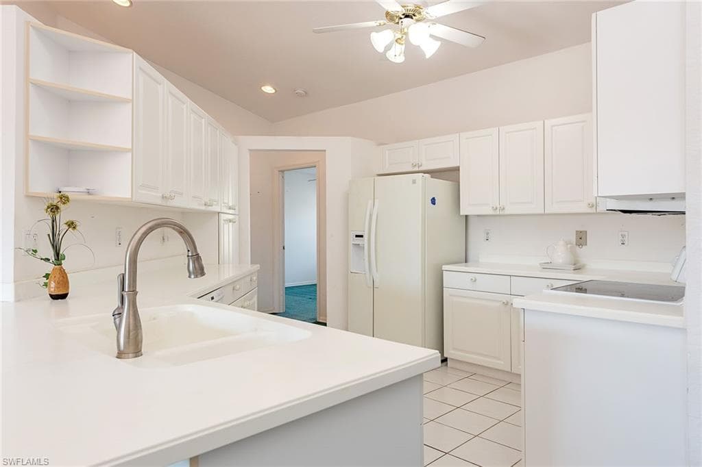 1110 Partridge Cir 202, Naples, FL 34104-6