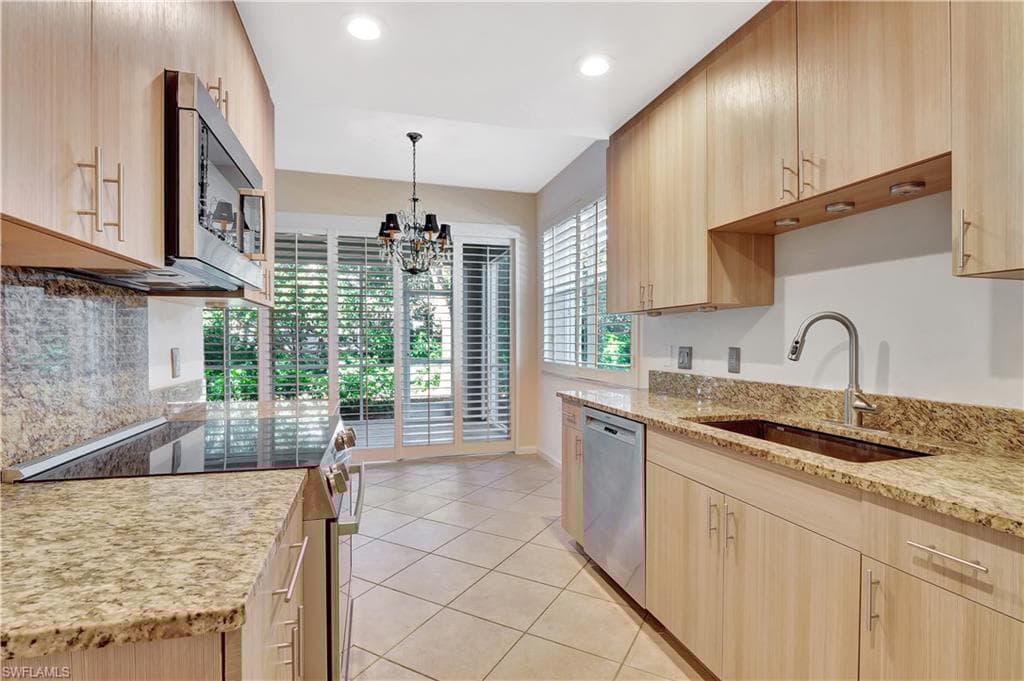 7103 Pond Cypress Ct 102, Naples, FL 34109-15