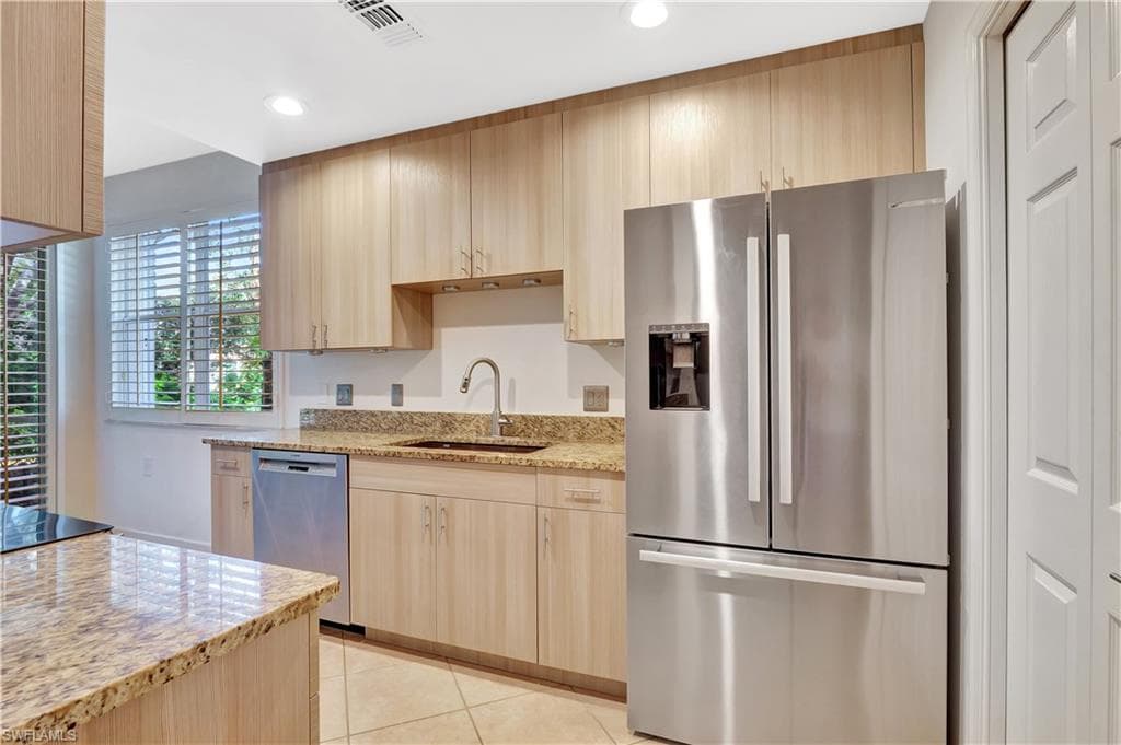 7103 Pond Cypress Ct 102, Naples, FL 34109-18