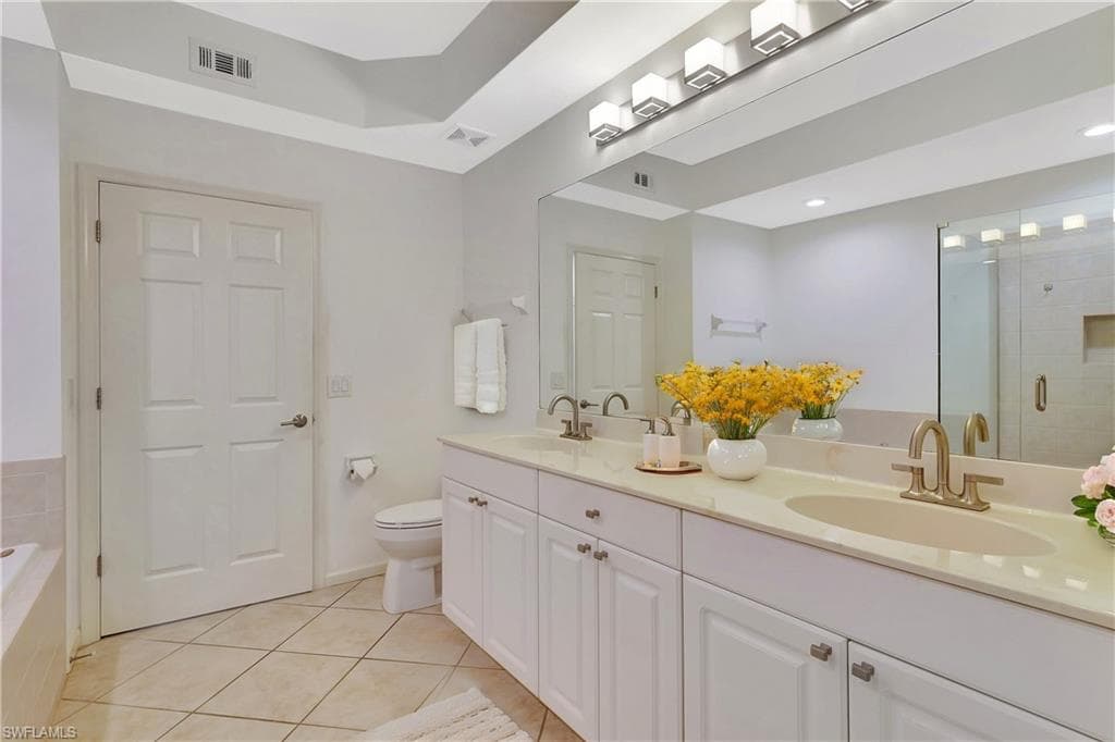 7103 Pond Cypress Ct 102, Naples, FL 34109-25