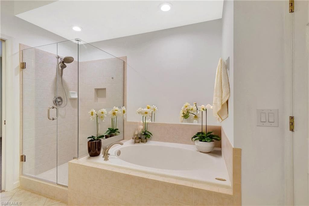 7103 Pond Cypress Ct 102, Naples, FL 34109-26