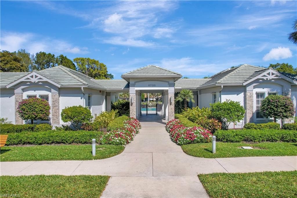 7103 Pond Cypress Ct 102, Naples, FL 34109-49