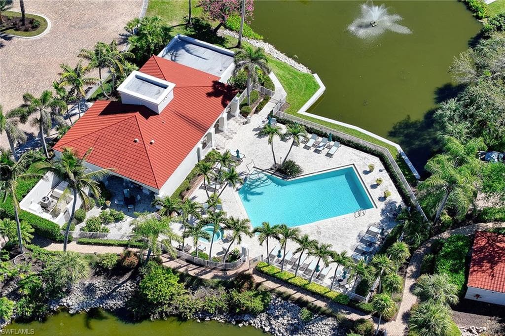 1530 Clermont Dr G305, Naples, FL 34109-18