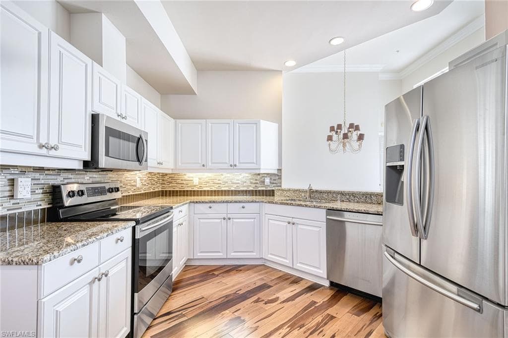 1530 Clermont Dr G305, Naples, FL 34109-4