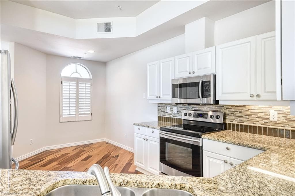 1530 Clermont Dr G305, Naples, FL 34109-6