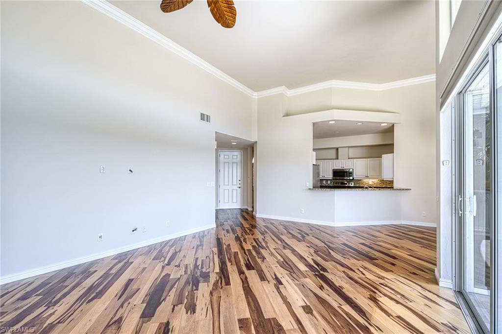 1530 Clermont Dr G305, Naples, FL 34109-7