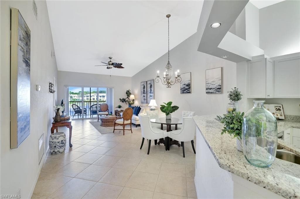 818 Tanbark Dr 202, Naples, FL 34108-9