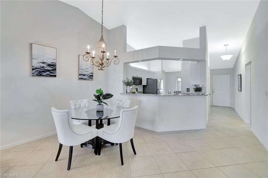 818 Tanbark Dr 202, Naples, FL 34108-11