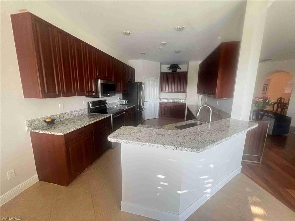 5610 Chelsey Ln 202, Fort Myers, FL 33912-9