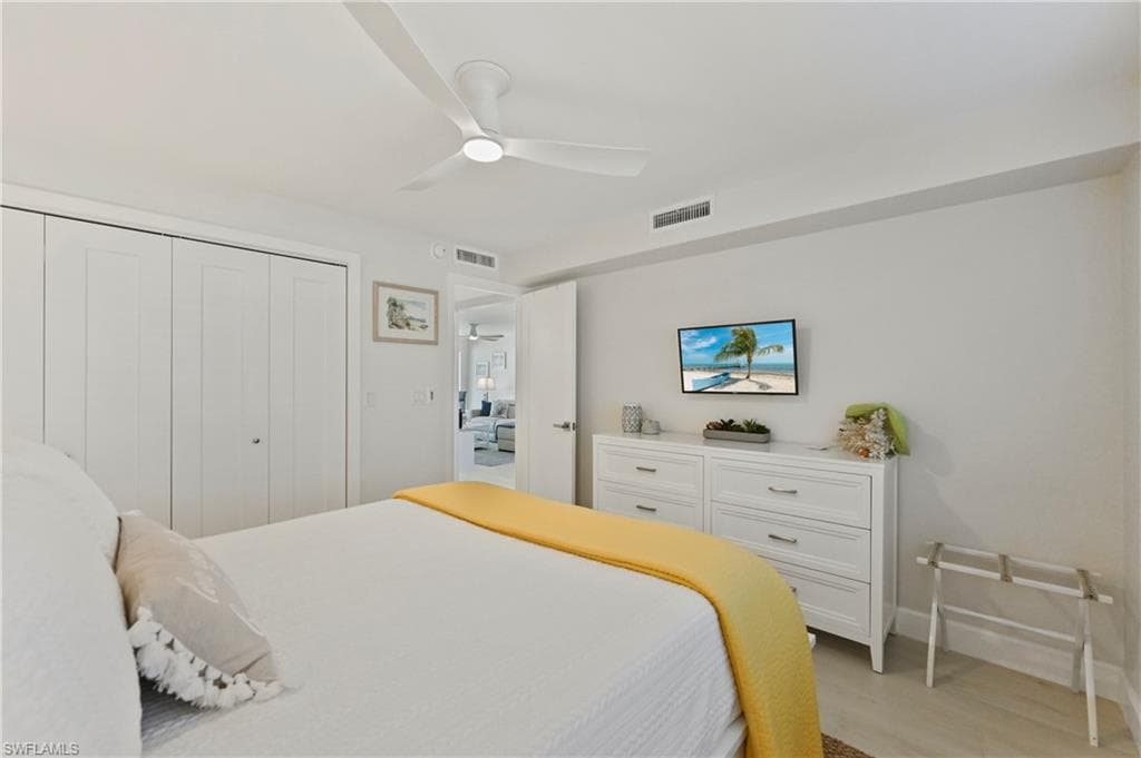 1686 Blue Point Ave B5, Naples, FL 34102-34
