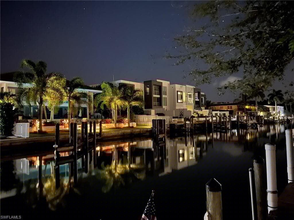 1686 Blue Point Ave B5, Naples, FL 34102-47