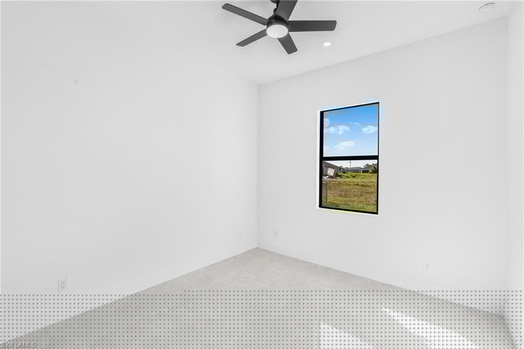 468 Paddock St, Lehigh Acres, FL 33974-31