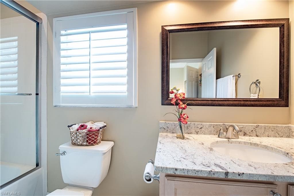 6819 Old Banyan Way, Naples, FL 34109-10