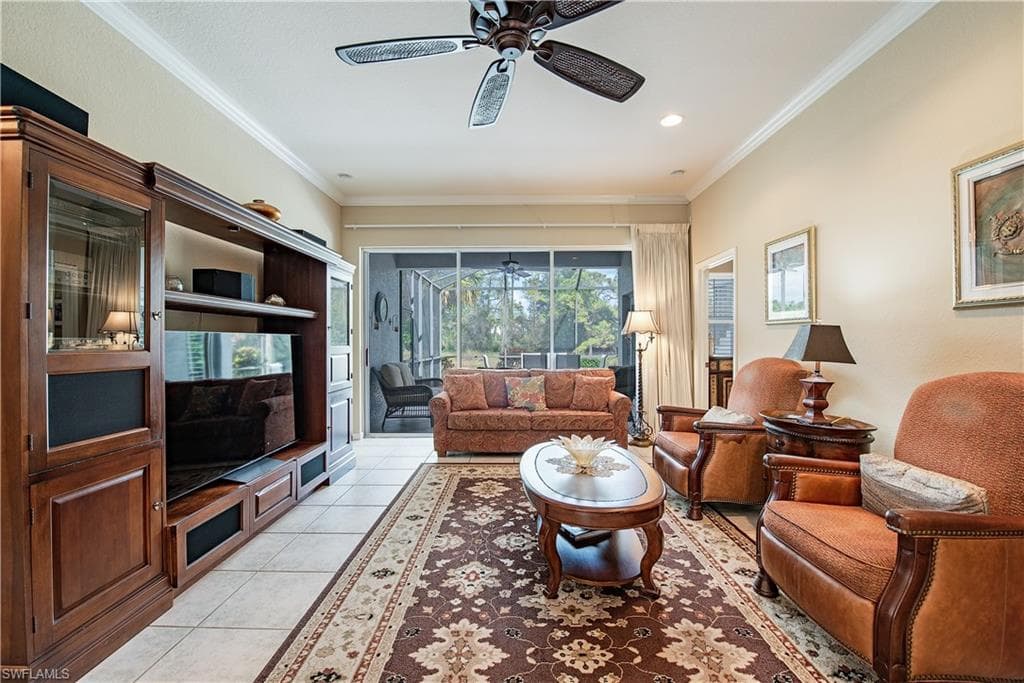 6819 Old Banyan Way, Naples, FL 34109-6