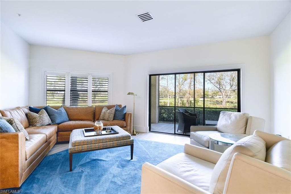 220 Vintage Cir B103, Naples, FL 34119-3