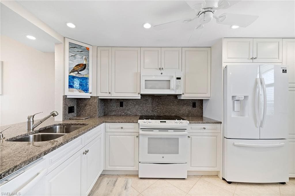 440 Seaview Ct 902, Marco Island, FL 34145-10