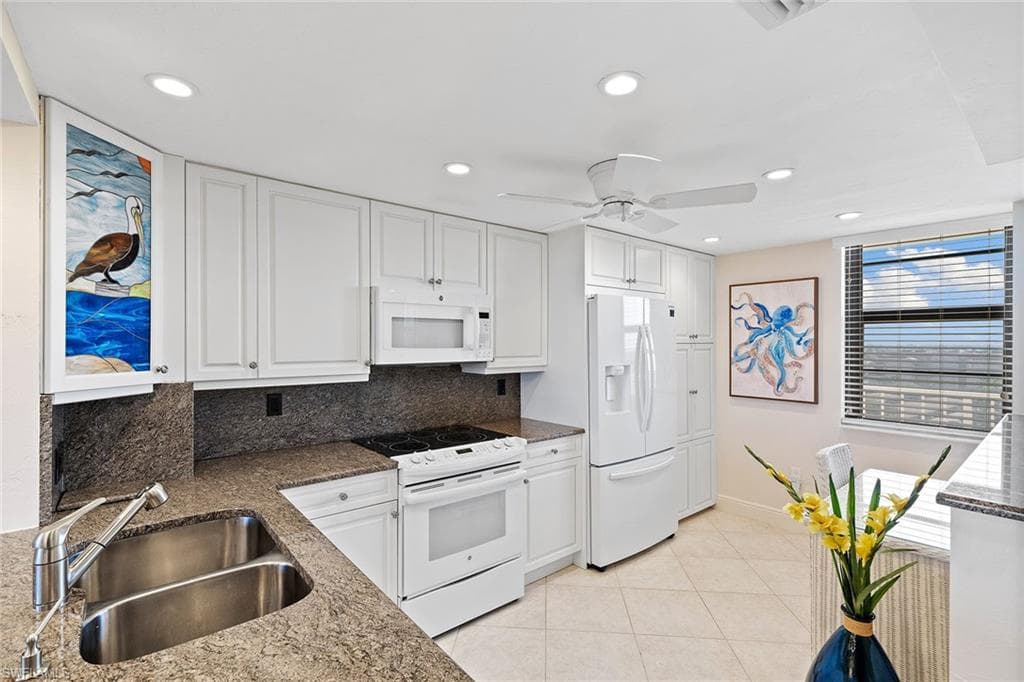 440 Seaview Ct 902, Marco Island, FL 34145-11