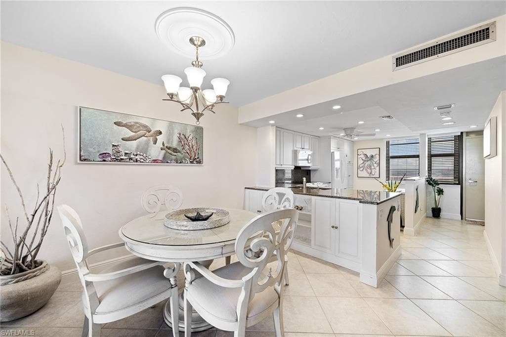 440 Seaview Ct 902, Marco Island, FL 34145-13