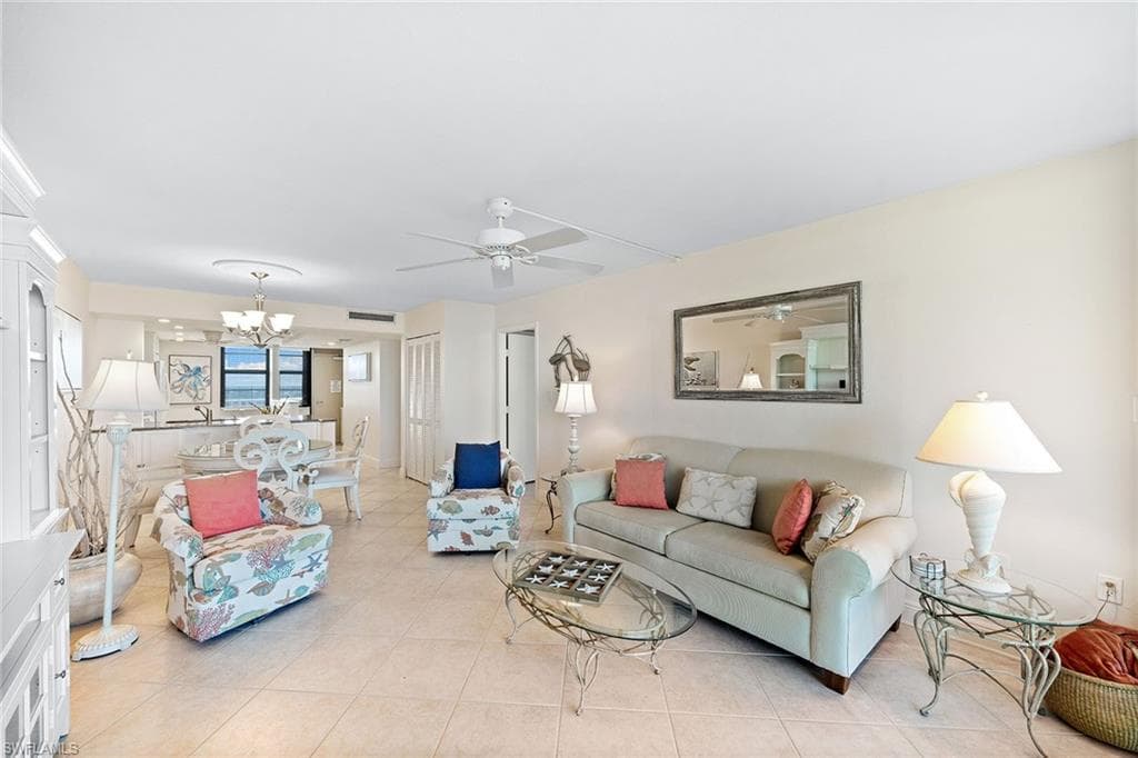 440 Seaview Ct 902, Marco Island, FL 34145-18