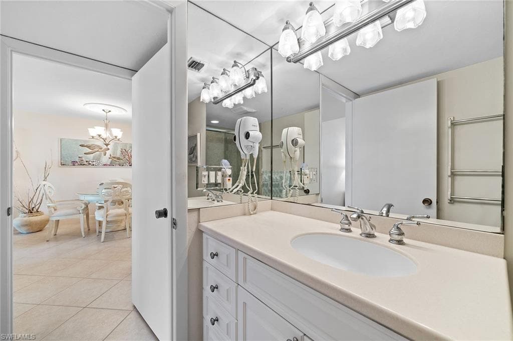 440 Seaview Ct 902, Marco Island, FL 34145-24