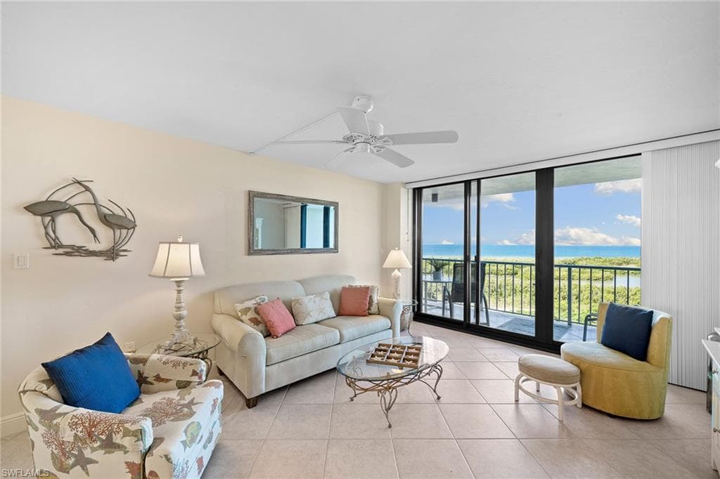 440 Seaview Ct 902, Marco Island, FL 34145-28