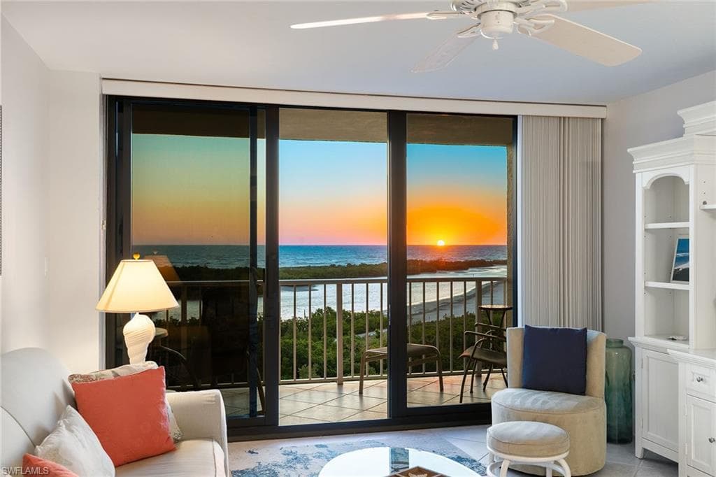 440 Seaview Ct 902, Marco Island, FL 34145-36