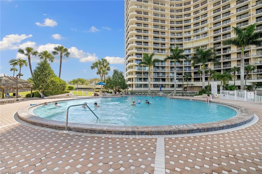 440 Seaview Ct 902, Marco Island, FL 34145-37