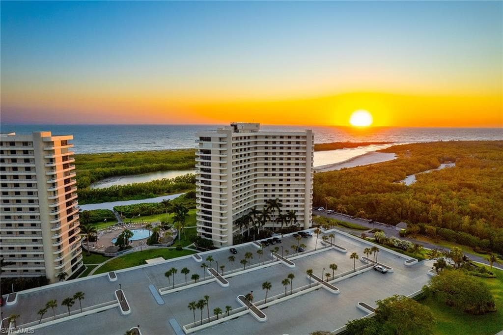 440 Seaview Ct 902, Marco Island, FL 34145-40