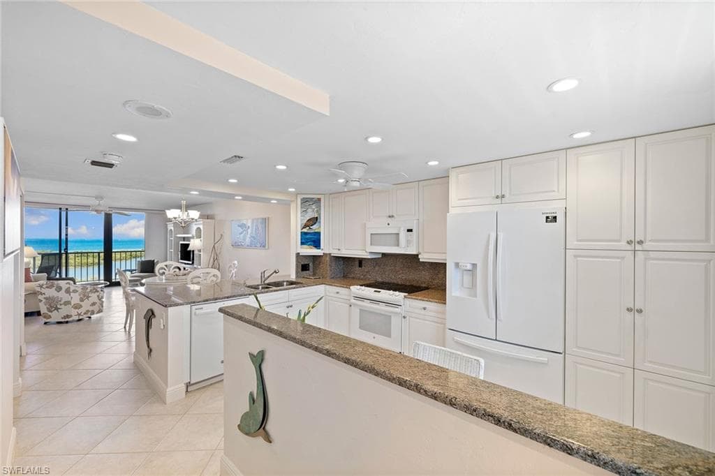 440 Seaview Ct 902, Marco Island, FL 34145-6