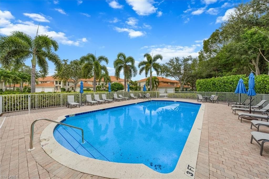 2220 Arielle Dr 2009, Naples, FL 34109-20