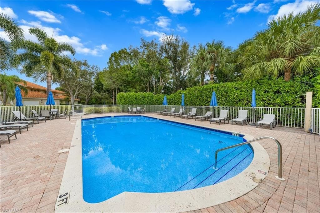 2220 Arielle Dr 2009, Naples, FL 34109-21