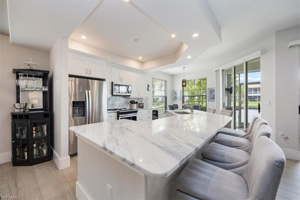 2220 Arielle Dr 2009, Naples, FL 34109-6