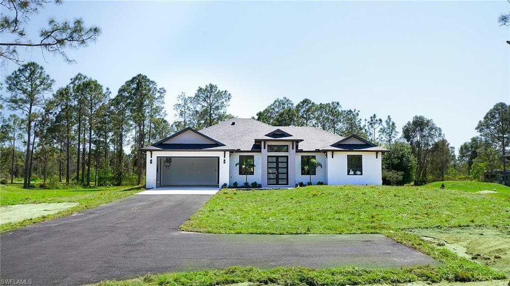 3498 47th Ave NE, Naples, FL 34120-3