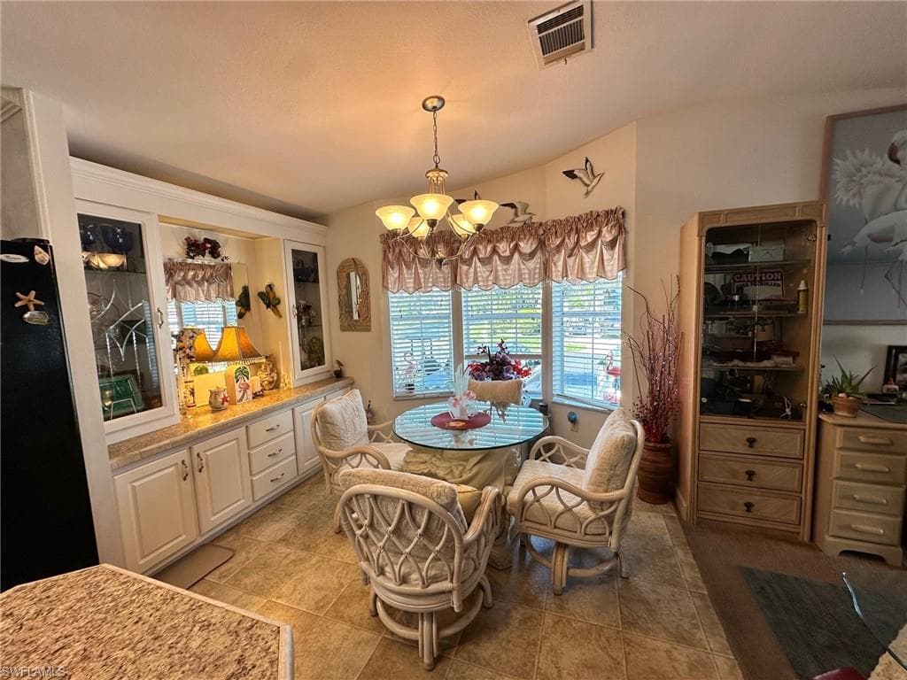 1658 Diamond Lake Cir, Naples, FL 34114-17