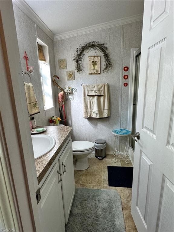 1658 Diamond Lake Cir, Naples, FL 34114-24