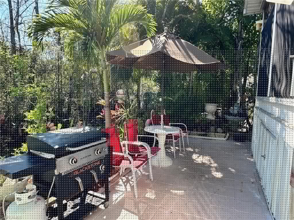 1658 Diamond Lake Cir, Naples, FL 34114-7