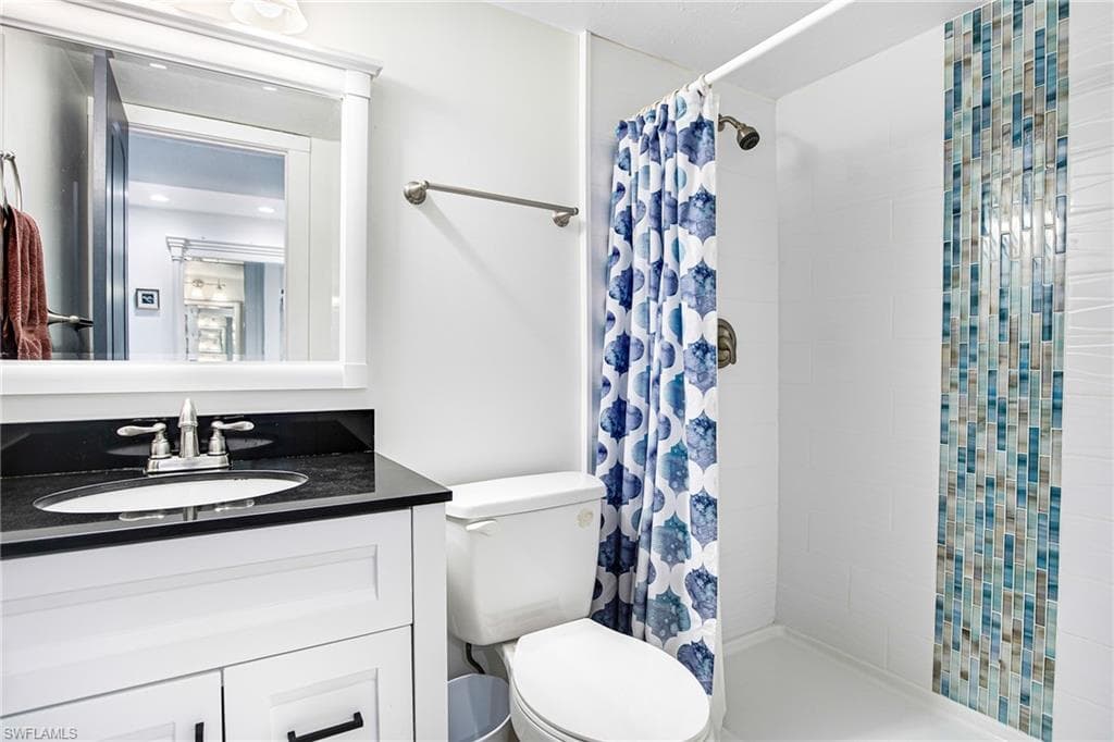 7025 New Post Dr 1, North Fort Myers, FL 33917-19
