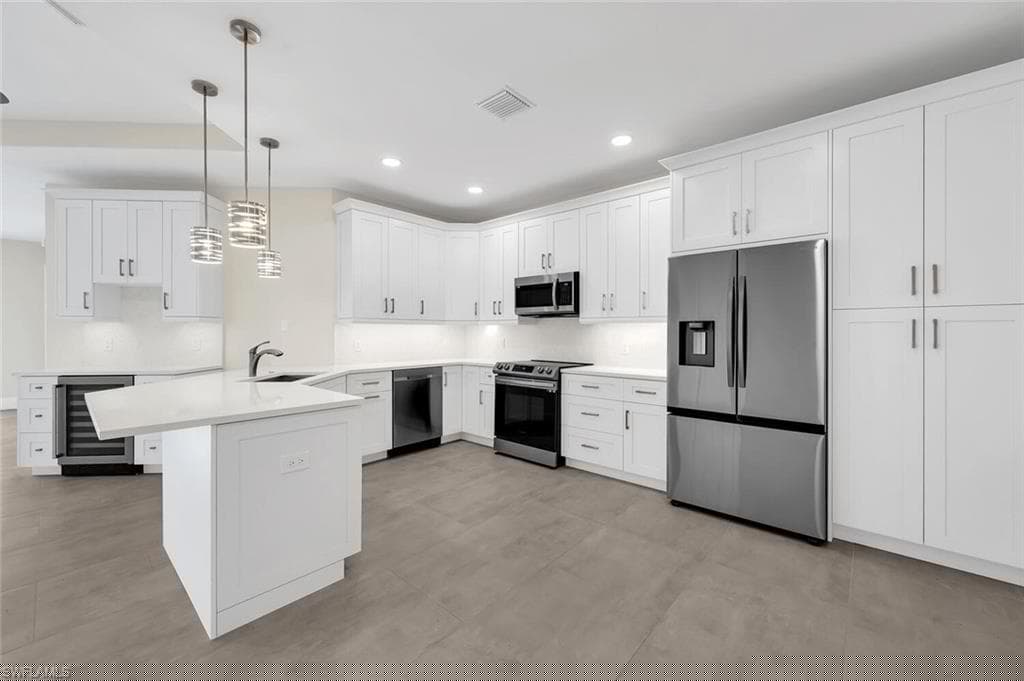 11412 Quail Village Way D-201, Naples, FL 34119-5