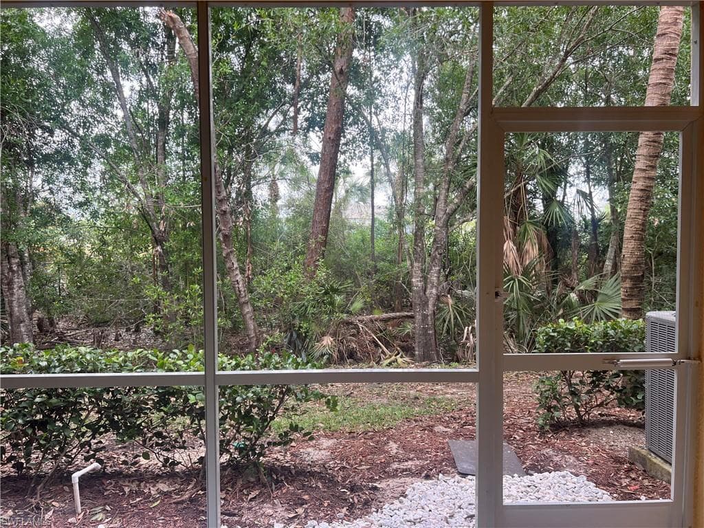 10300 Via Colomba Cir, Fort Myers, FL 33966-27