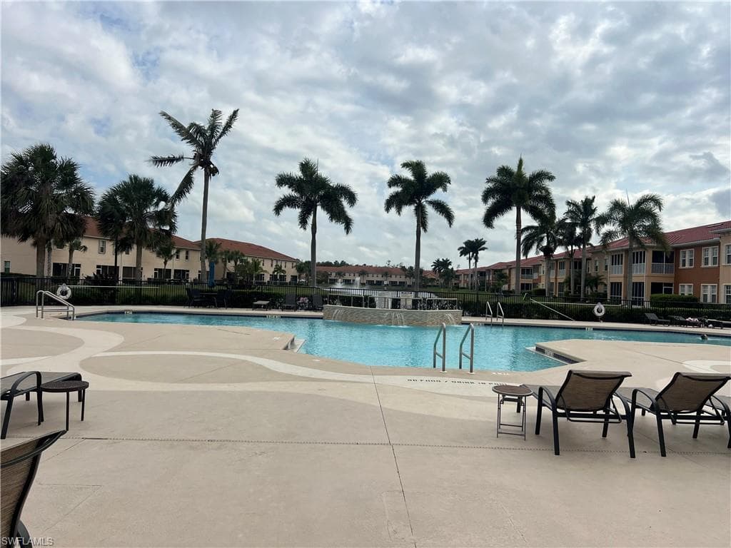 10300 Via Colomba Cir, Fort Myers, FL 33966-33