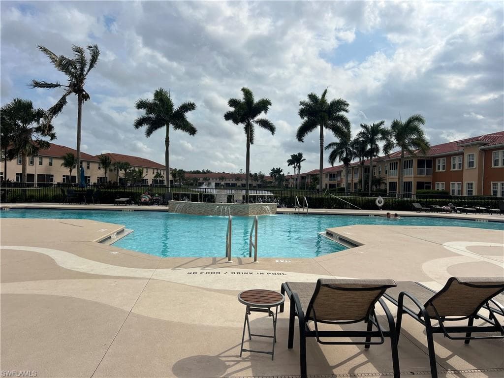 10300 Via Colomba Cir, Fort Myers, FL 33966-44