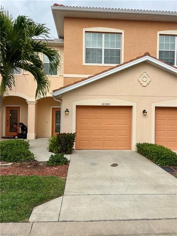10300 Via Colomba Cir, Fort Myers, FL 33966-3