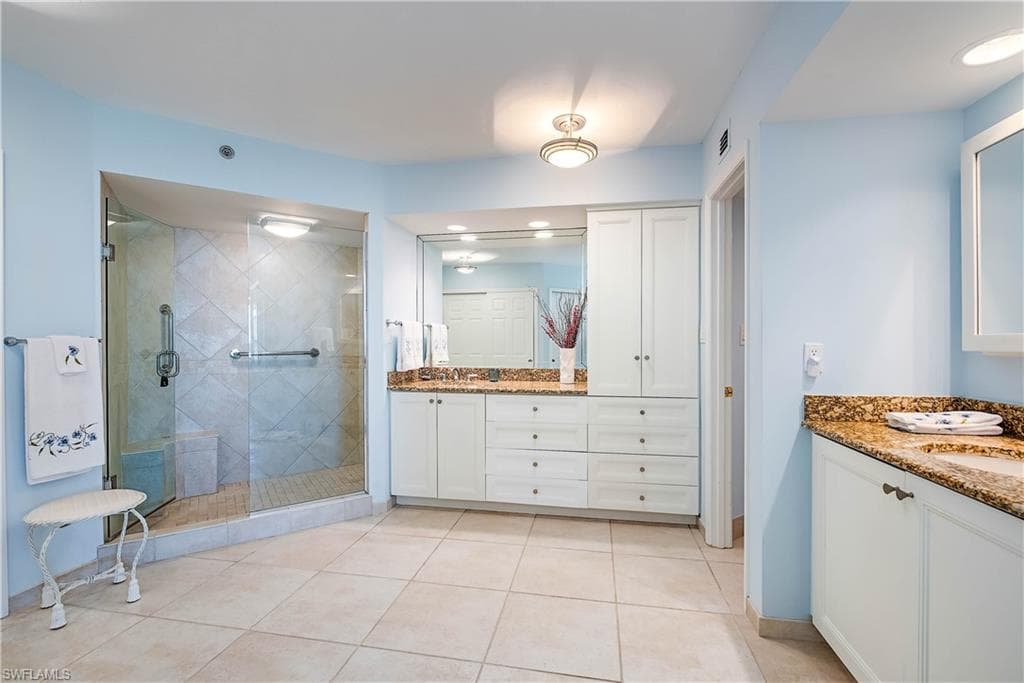 4251 Gulf Shore Blvd N 5c, Naples, FL 34103-11