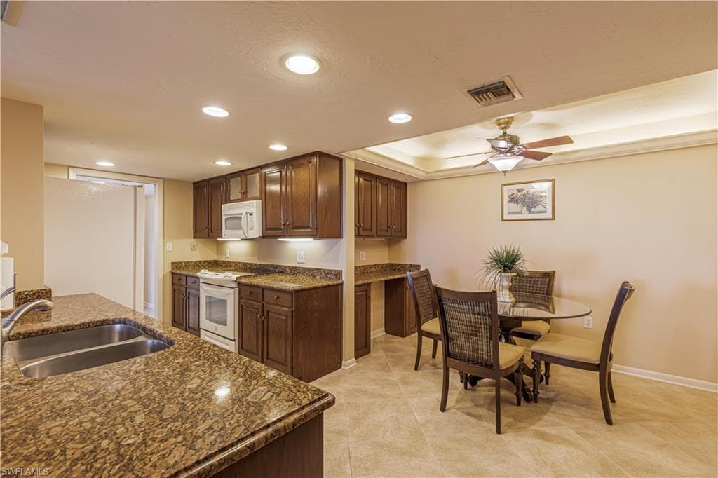 15 Bluebill Ave 803, Naples, FL 34108-14