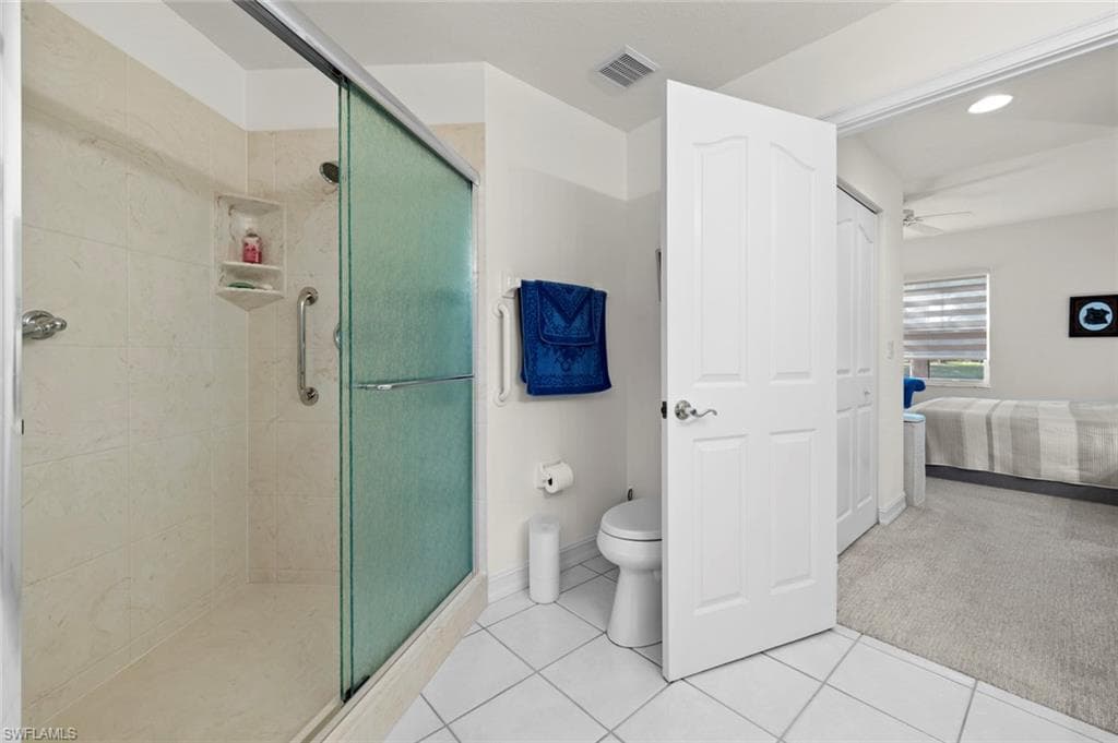 500 Diamond Cir 503, Naples, FL 34110-15
