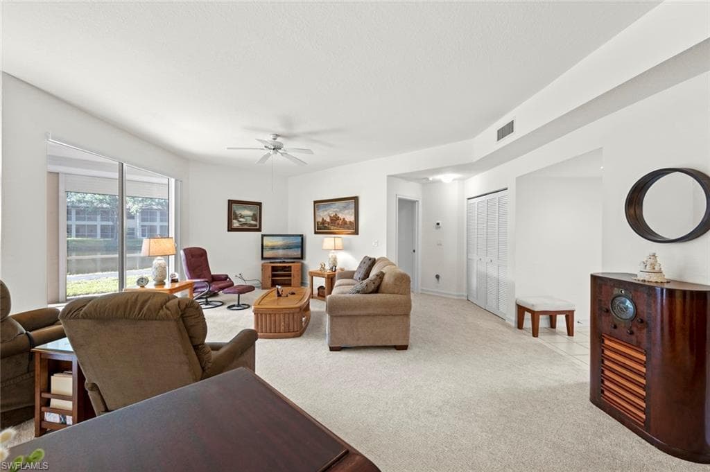 500 Diamond Cir 503, Naples, FL 34110-19