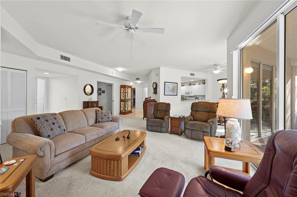 500 Diamond Cir 503, Naples, FL 34110-20