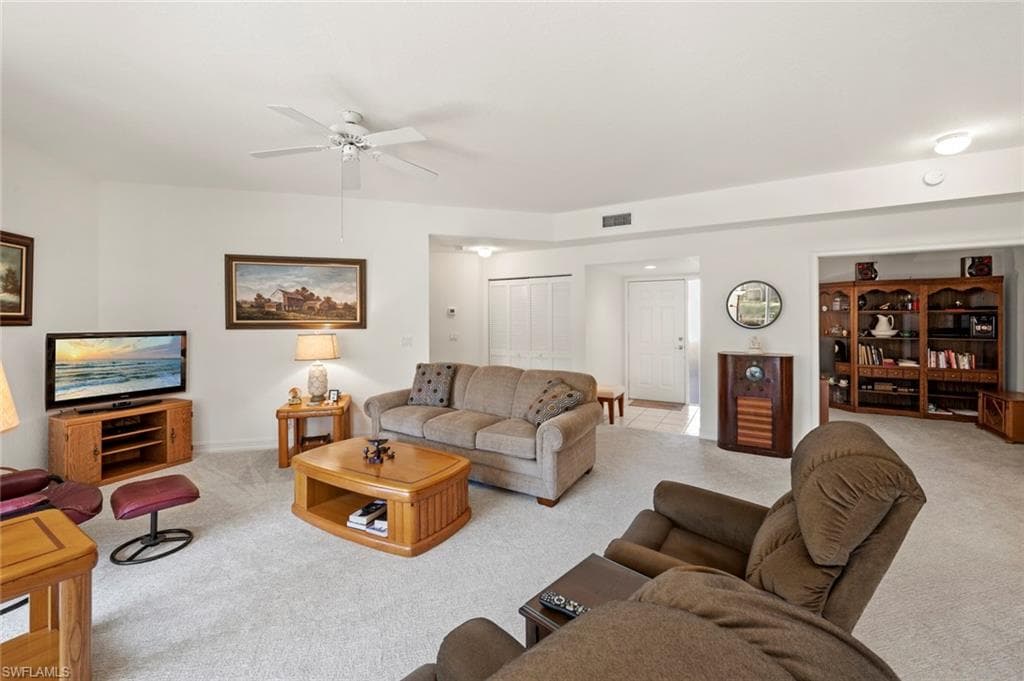 500 Diamond Cir 503, Naples, FL 34110-21