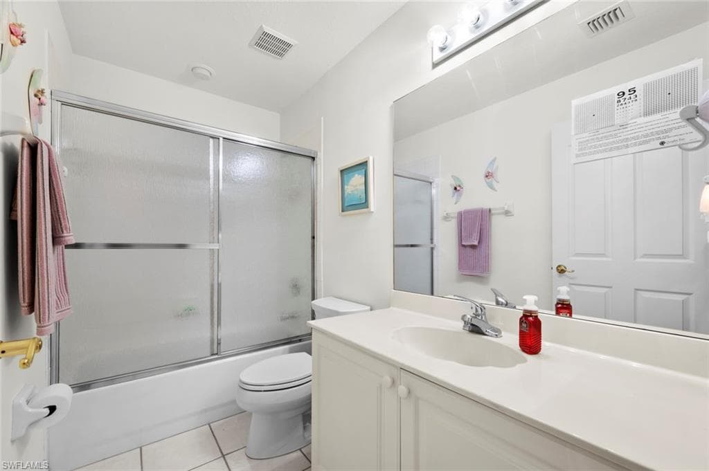 500 Diamond Cir 503, Naples, FL 34110-25