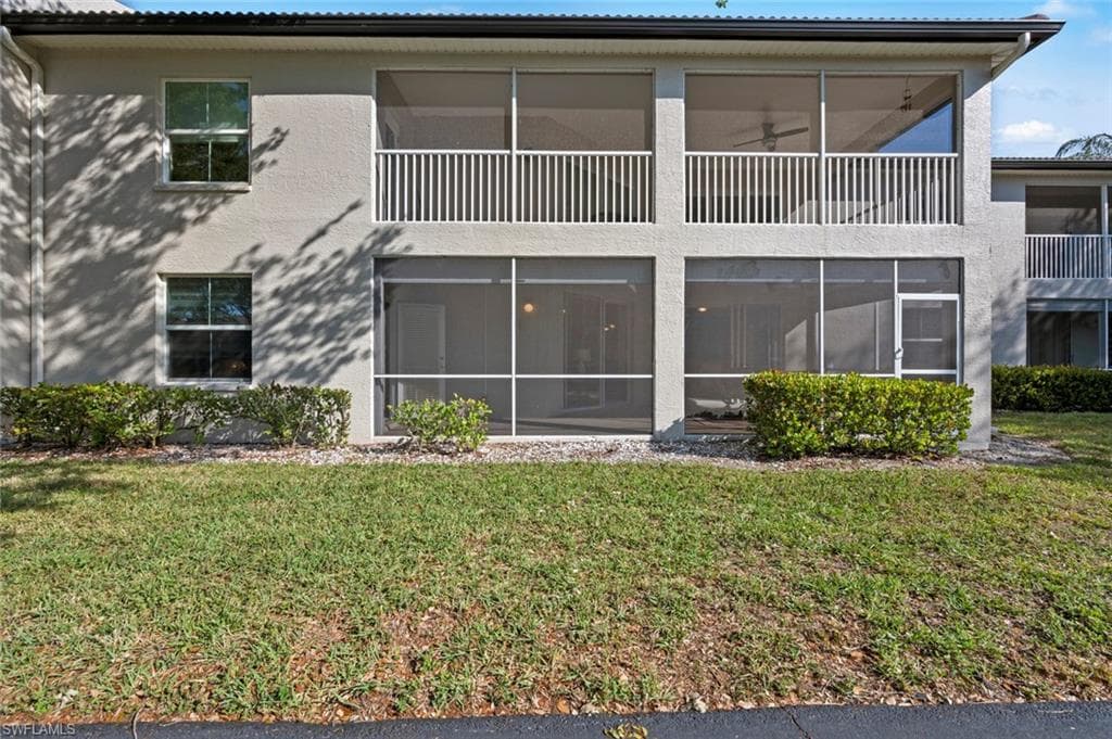 500 Diamond Cir 503, Naples, FL 34110-6